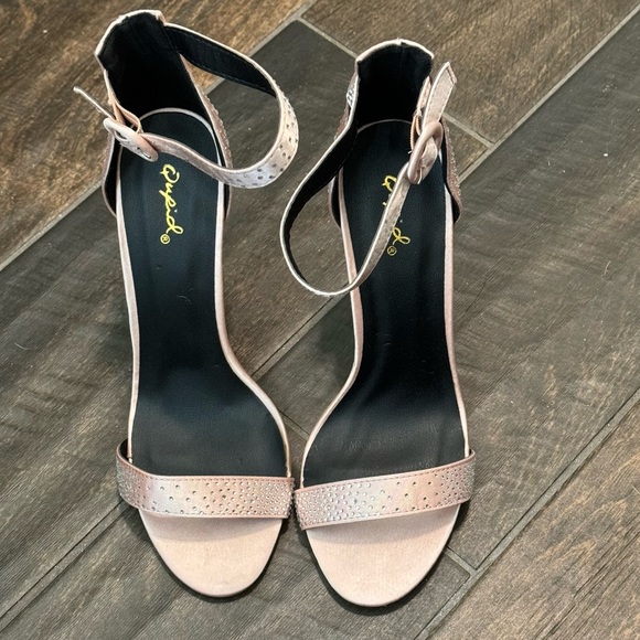 NEW Qupid Jeweled Ankle Strap Heels - Picture 2 of 15